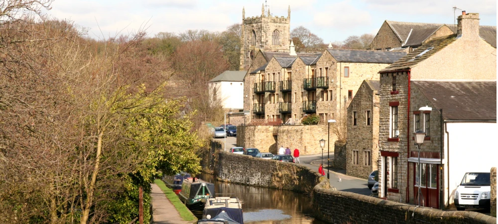 Image showing part of the Leeds to Skipton canal boat holiday route.